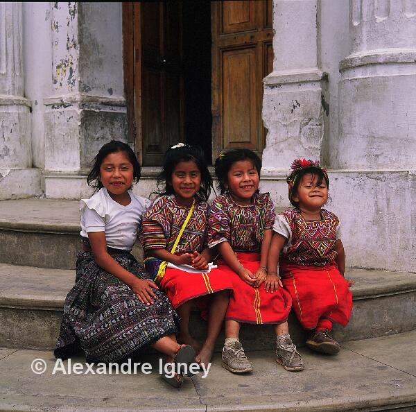 guatemala-maya-girls