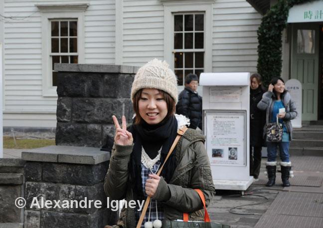 japan-woman-tourist japan-woman-tourist