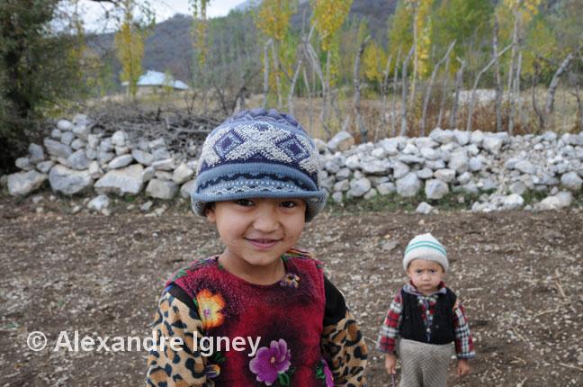 kyrgyzstan-children kyrgyzstan-children