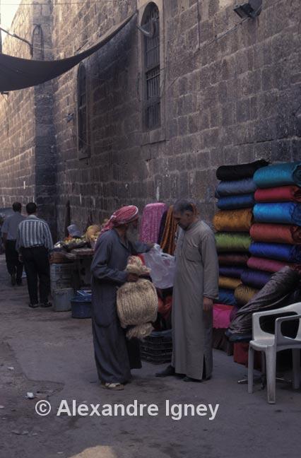 syria-market-sellers syria-market-sellers
