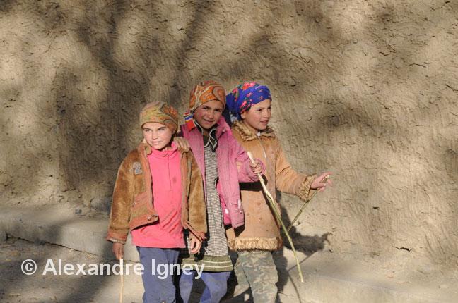tajikistan-pamir-girls tajikistan-pamir-girls