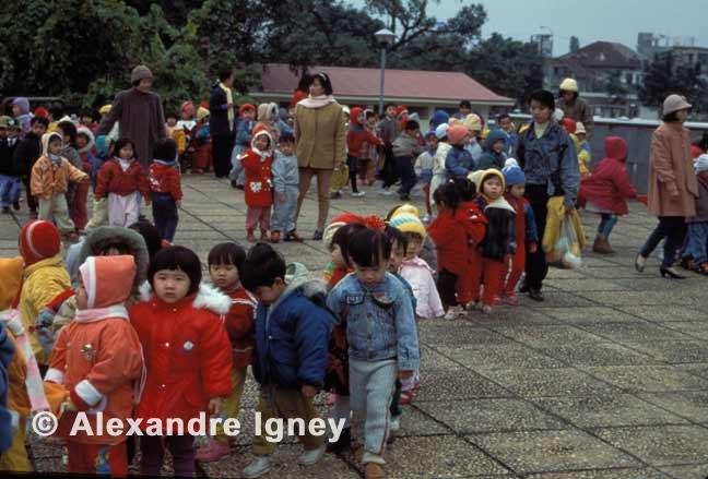 vietnam-school-children vietnam-school-children