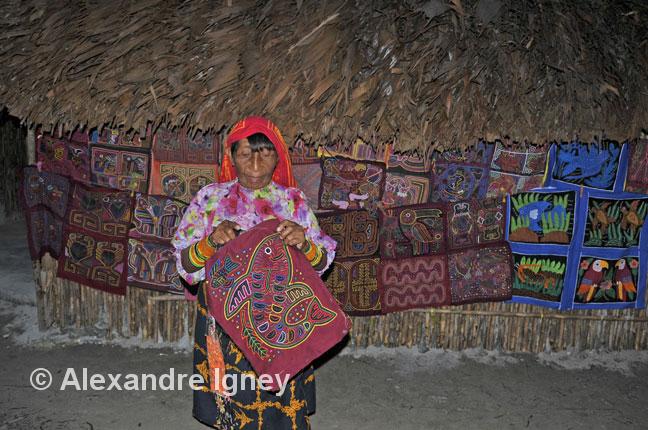 panama-kuna-woman